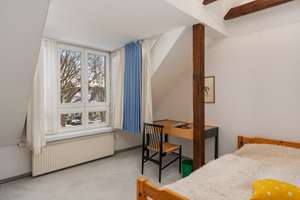 Wohnen mit Komfort und Stil – Großzügiges Einfamilienhaus mit Anbau, Terrasse, Balkon und Traumgarte – Die vollständige Adresse der Immobilie erhältst du vom Anbieter., 28211 Radio Bremen, Bremen – Vorschaubild 20