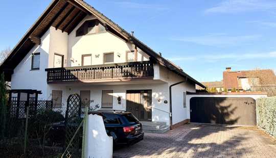 Bild von 2-Familienhaus mit Einliegerwohnung und Ausbaupotenzial im Dachgeschoss in 