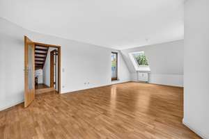 Großzügige 3,5-Zi.-Maisonette mit 2 Bädern & TG – keine zusätzliche Käufer-Provision – Die vollständige Adresse der Immobilie erhältst du vom Anbieter., 86199 Göggingen-Nordwest, Augsburg – Vorschaubild 7