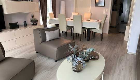 Bild von Das Haus hat: 140 m² - 4.0 Zi. 3 WCs 3 Autostellplätze
Erreichbar unter: 017643632759