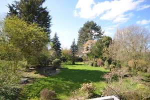 Großzügige, helle  Garten- Wohnung | sep. Appartement | Privatgarten  | Einzelgarage – 40474 Lohausen, Düsseldorf – Vorschaubild 5