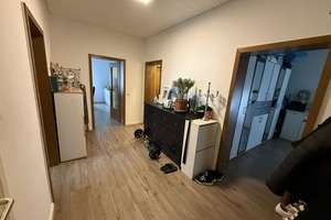 Viel Platz: gut geschnittene 3ZKB mit Balkon, Keller und Stellplatz; Haus in 2025 gedämmt – Detmolder Str. 371, 33605 Stieghorst, Bielefeld – Vorschaubild 4