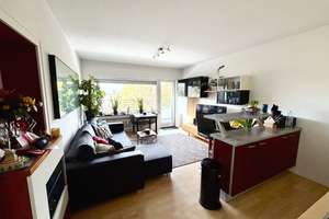 Investition oder Eigennutzung: Moderne, gepflegte 2-Zi.-ETW mit Pkw-Stellplatz in Lev.-Quettingen!
