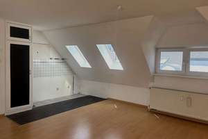 Gemütliches, helles Dachgeschoss-Appartement in Köln Pesch! – Die vollständige Adresse der Immobilie erhältst du vom Anbieter., 50767 Pesch, Köln – Vorschaubild 1