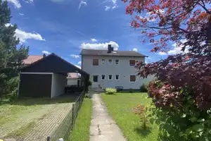 Großzügiges Zweifamilienhaus – Vielseitig nutzbar für Familien und Investoren! – Dachau (Kreis) – Vorschaubild 1