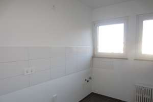Günstige, komplett renovierte 2-Zimmer-Wohnung mit Balkon – Am Teichstück 40, 45309 Schonnebeck, Essen – Vorschaubild 4