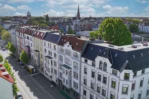 Wohnen mit Altbauflair – Gepflegte 3-Zimmer-Wohnung mit Balkon