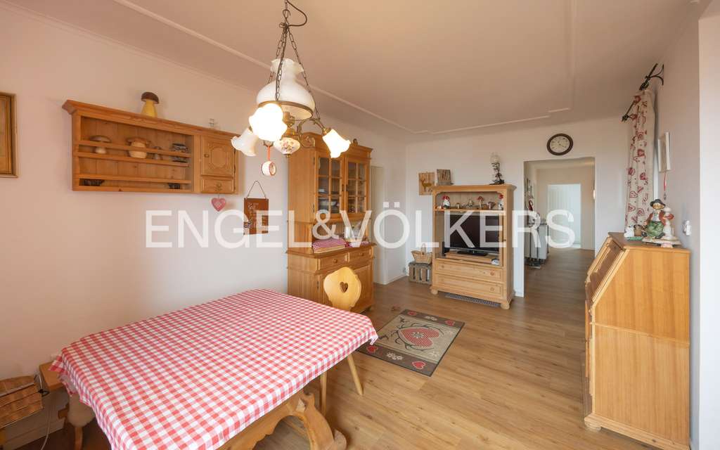 Immobilie in Mittelstetten - Idyll im Grünen: Bungalow mit Potenzial und Weitblick - Bild 2