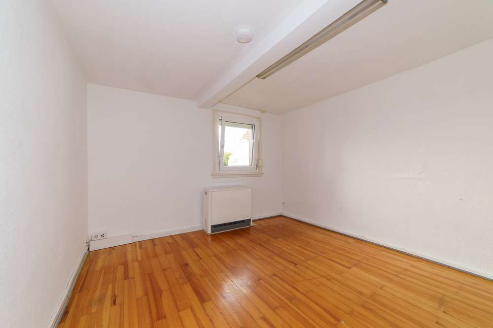 Immobilie in Oberkirch - Die Belohnung für langes suchen - ZFH mit Ferienwohnung. - Bild 12