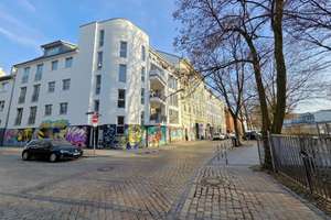 Eigentumswohnung mit Fahrstuhl und Balkon in St. Pauli – Die vollständige Adresse der Immobilie erhältst du vom Anbieter., 20359 St. Pauli, Hamburg – Vorschaubild 1
