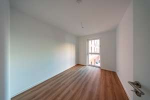 Neubauwohnung mit Fußbodenheizung im Erstbezug / WBS 180 mit besonderen Wohnbedarf erforderlich – Alandstr. 25, 13599 Haselhorst, Berlin – Vorschaubild 7