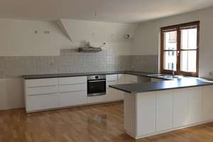 Helle 4-Zimmer-Wohnung auf 2 Ebenen mitten im Zentrum für max. eine Fam. mit 3 Personen – Reitschulgasse 4, 85049 Mitte, Ingolstadt – Vorschaubild 4