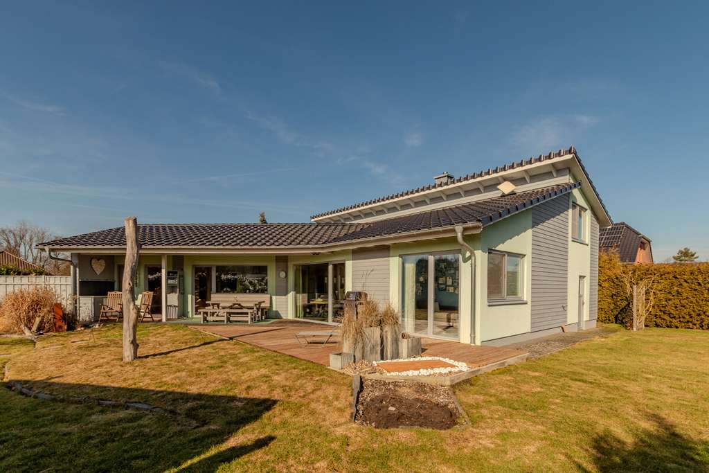 Immobilie in Gartow - Individuelles, neuwertiges Einfamilienhaus am Gartower See - Bild 0