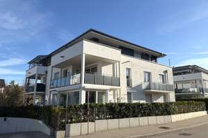 Exklusive 4-Zimmer Wohnung mit EBK + TG-Stpl. im Freiburg Osten – Die vollständige Adresse der Immobilie erhältst du vom Anbieter., 79117 Kappel, Freiburg im Breisgau – Vorschaubild 1
