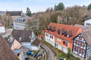 2 Einfamilienhäuser – ideal für Mehrgenerationen oder als Kapitalanlage – Die vollständige Adresse der Immobilie erhältst du vom Anbieter., 63679 Schotten – Vorschaubild 1