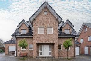 KR-Hüls! Freistehender Familientraum in ausgezeichneter Wohnlage! – Die vollständige Adresse der Immobilie erhältst du vom Anbieter., 47839 Hüls, Krefeld – Vorschaubild 2