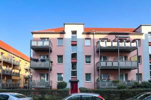 *** 3 Zimmer * 2x Balkon * ruhige Seitenstraße * grüner Innenhof * Duschbad * 06/2026***