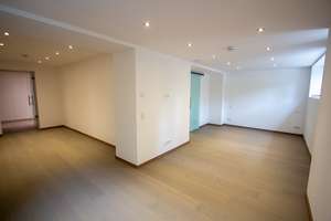 Exklusive Maisonette-Wohnung mit Garten und Garage in Mönchengladbach (Brucknerallee) – Die vollständige Adresse der Immobilie erhältst du vom Anbieter., 41236 Rheydt, Mönchengladbach – Vorschaubild 11
