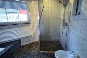 Doppelhaushälfte + provisionsfrei + renovierungsbedürftig – Enge Straße 16, 47137 Mittelmeiderich, Duisburg – Vorschaubild 6