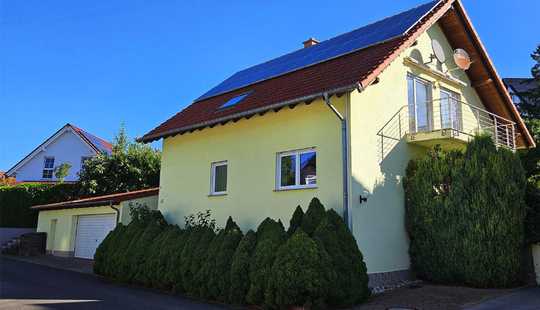 Bild von Freistehendes, massiv gebautes Einfamilienhaus mit Blick in schöner Lage von Nieder-Olm
