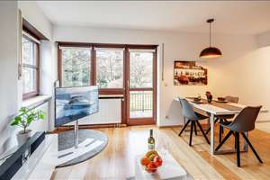 Möbliert: Moderne und helle Maisonette Wohnung zur Miete – Die vollständige Adresse der Immobilie erhältst du vom Anbieter., 80807 Milbertshofen, München – Vorschaubild 2