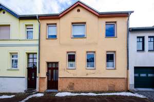 Mehr als 1 Wohnung: Gepflegtes Reihenhaus als Einstieg ins Eigentum-klein im Aufwand-groß im Gefühl! – Die vollständige Adresse der Immobilie erhältst du vom Anbieter., 6493 Ballenstedt – Vorschaubild 2