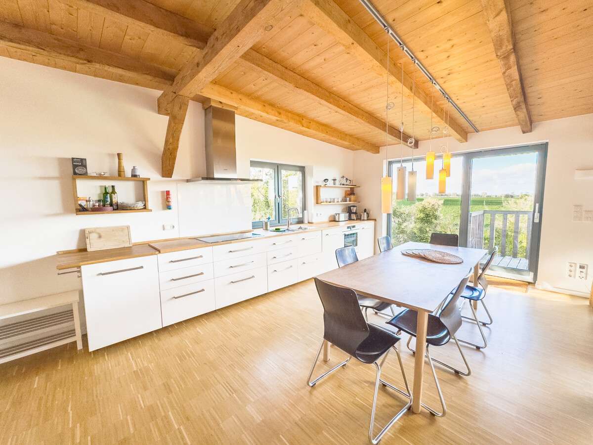 Immobilie in Groß Mohrdorf - Stilvoll & hochwertig saniertes Landhaus mit Wasserblick nähe Stralsund // 2WE // 317m² // PV-Anlage - Bild 33