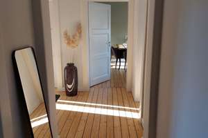 Stilvoll sanierte 3-Zimmer-Altbauwohnung mit Loggia im Herzen von Köln-Klettenberg – Ölbergstraße 10, 50939 Klettenberg, Köln – Vorschaubild 3