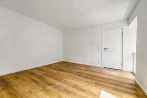 Erstbezug nach Kernsanierung - Maisonettewohnung in einer der begehrtesten Lagen in München – Die vollständige Adresse der Immobilie erhältst du vom Anbieter., 80799 Universität, München – Vorschaubild 5