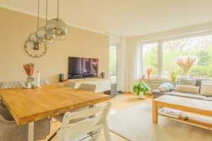 Attraktive 4-Zimmer-Wohnung mit großzügiger Sonnen-Terrasse – Hamburg – Vorschaubild 3