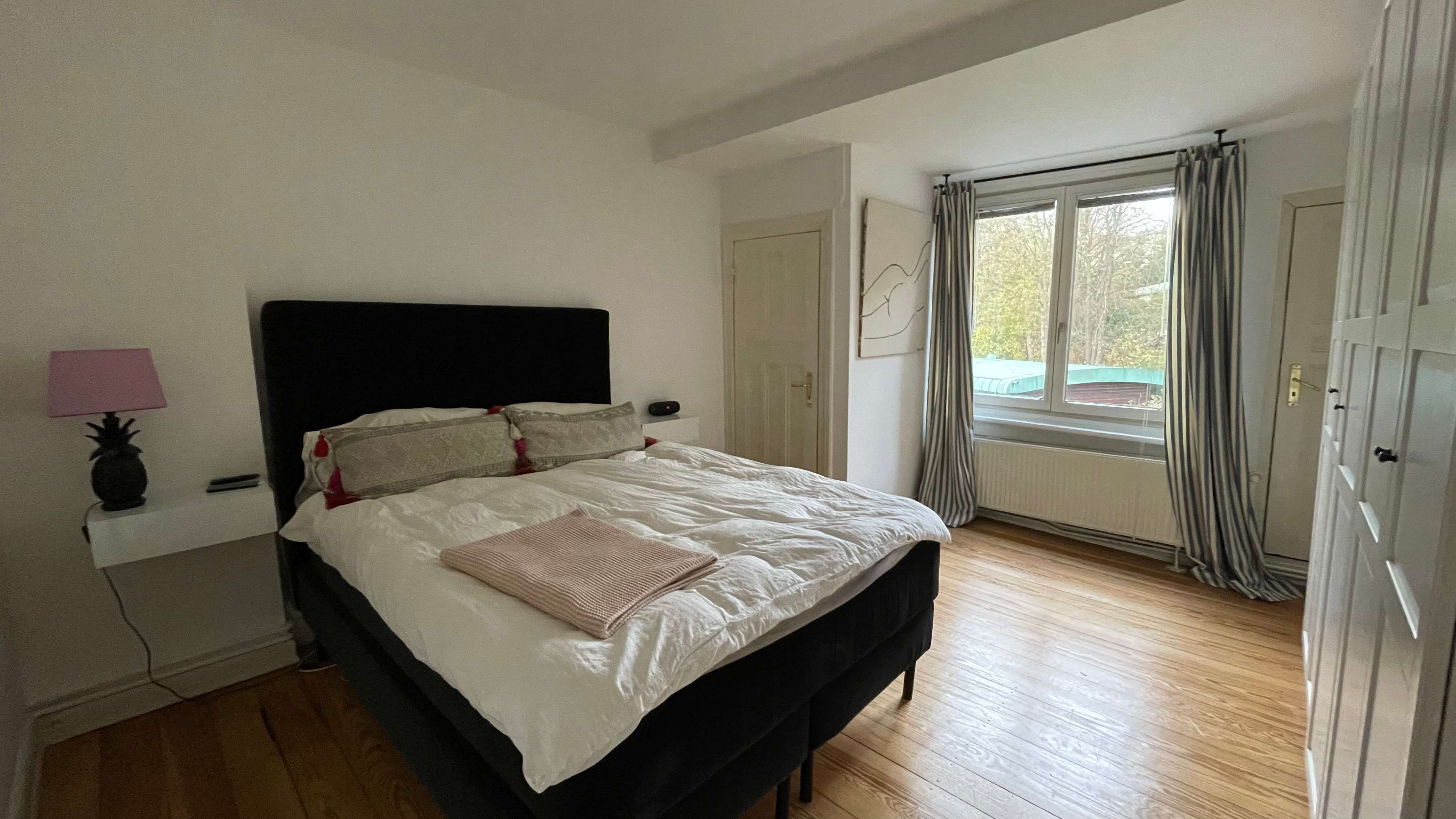 Elbblick: großzügige Altbauwohnung, Hamburg – Bild 3