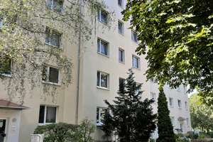 Renovierte 1-Zimmer-Wohnung am Roten Berg!