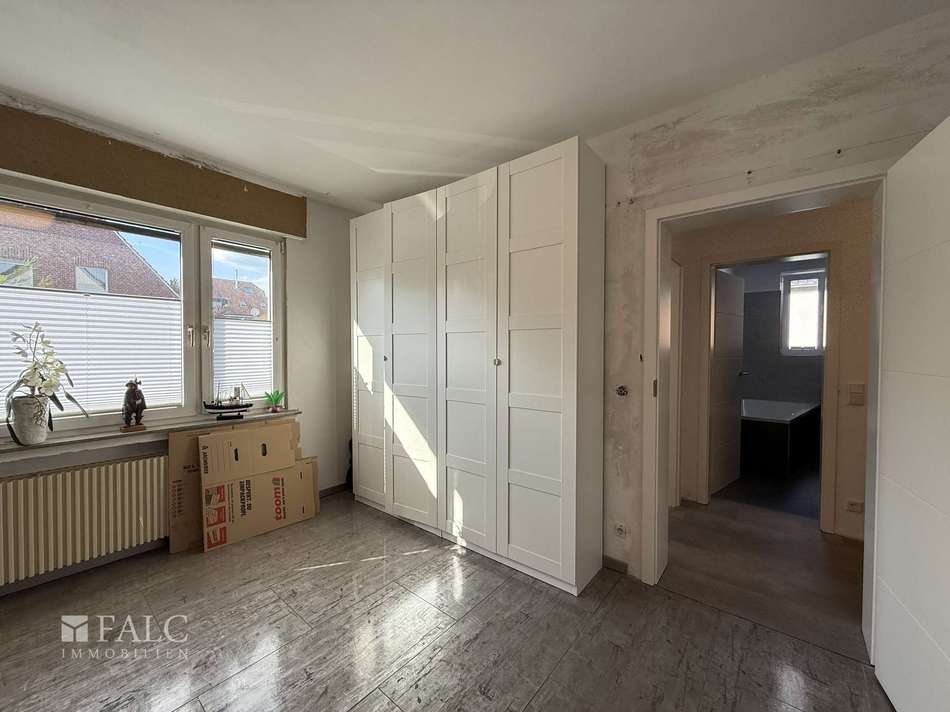 RdU8cbnVUKgDc31t1XRLaTmu-big I