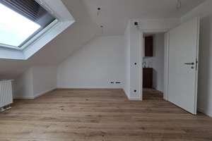 ++TOP komplett neu renovierte 2 ZKB++offene Küche++Einbauküche++Parkettboden++neue Dachfenster – 68219 Rheinau, Mannheim – Vorschaubild 15