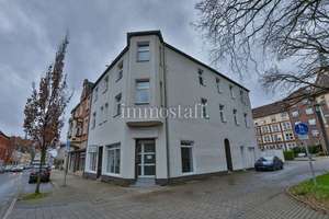 3-RAUM-DACHGESCHOSS-WOHNUNG mit Erker in zentraler Lage zu vermieten!