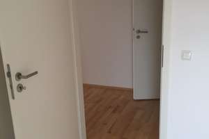 N-Katzwang: Gehobene 2-Zimmer-DG-Wohnung (u.a. mit Parkett, Granit, hell usw.) | Top! | von Privat – Hugo-Wolf-Strasse 4, 90455 Katzwang, Reichelsdorf Ost, Reichelsdorfer Keller, Nürnberg – Vorschaubild 5