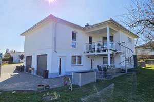 Moderner Bungalow aus dem Baujahr 2019 mit 2 Garagen! – Die vollständige Adresse der Immobilie erhältst du vom Anbieter., 96472 Rödental – Vorschaubild 4