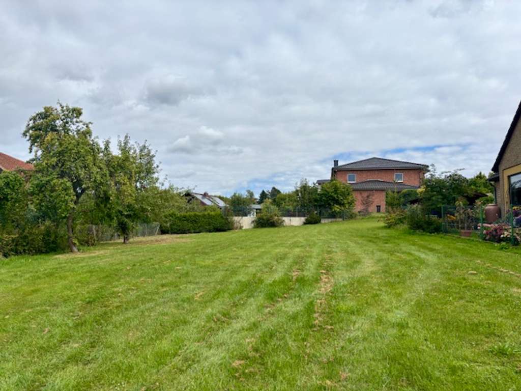 Immobilie in Cremlingen - Einfamilienhaus mit riesigem Grundstück in Hemkenrode/Cremlingen - Bild 4