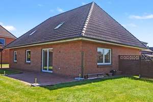 Gepflegter Walmdachbungalow mit Carport in ruhiger Sackgassenlage in Süderheistedt bei Heide – Die vollständige Adresse der Immobilie erhältst du vom Anbieter., 25779 Süderheistedt – Vorschaubild 2
