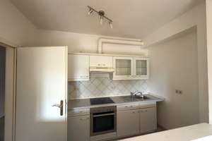 Balkon-Dachgeschoss mit 2 Zimmern in Fürth – Mathildenstraße 38, 90762 Altstadt, Innenstadt, Fürth – Vorschaubild 2