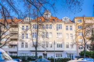 Bezugsfreie und Helle Wohnung nahe Hohenzollerndamm mit 3,5m Deckenhöhe und französischem Balkon – Die vollständige Adresse der Immobilie erhältst du vom Anbieter., 14193 Schmargendorf, Berlin – Vorschaubild 2