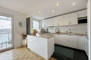 Charmantes Maisonette-Penthouse mit EBK, Garage und 2 Balkonen – Die vollständige Adresse der Immobilie erhältst du vom Anbieter., 40239 Düsseltal, Düsseldorf – Vorschaubild 4