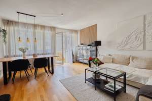 Gepflegte 3-Zimmer Wohnung  im Herzen von Stuttgart-West – Die vollständige Adresse der Immobilie erhältst du vom Anbieter., 70176 Hölderlinplatz, Stuttgart – Vorschaubild 1