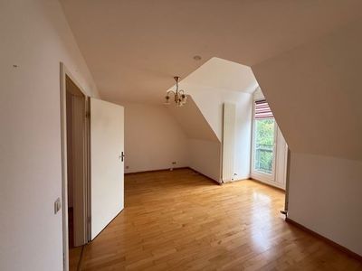 Wohnen im Grünen, attraktives Reihenhaus in Zossen, mit Stellplatz.
