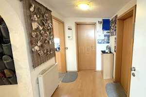 ++ MEHRFAMILIENHAUS IN ZENTRALER LAGE! ++ VIEL PLATZ! ++ AUSBAUPOTENTIAL VORHANDEN! ++ – Heilbronn (Kreis) – Vorschaubild 3