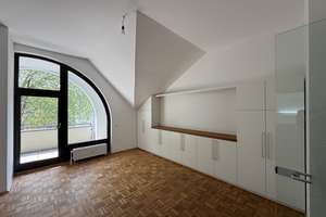 Traumhafte Dachgeschoss-Wohnung im beliebten Haumannviertel! – Die vollständige Adresse der Immobilie erhältst du vom Anbieter., 45131 Rüttenscheid, Essen – Vorschaubild 1