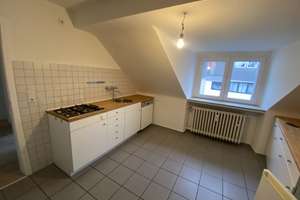 67qm 2,5 Zimmer Dachgeschosswohnung mit Küche in Köln Lindenthal Uninähe – Die vollständige Adresse der Immobilie erhältst du vom Anbieter., 50935 Lindenthal (Ortsteil), Köln – Vorschaubild 7