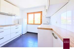 Attraktive, helle 3-Zimmer-DG-Wohnetage mit großem Balkon, Einbauküche und toller Aussicht +++ – 70374 Im Geiger, Stuttgart – Vorschaubild 16