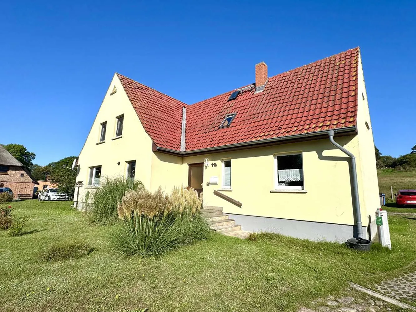 Großzügiges Einfamilienhaus mit Einliegerwohnung und weitläufigem Grundstück, Vorpommern Rügen Kreis – Bild 4