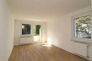 Hereinspaziert! 3 Zimmer, Balkon und Bad mit Dusche – Albert-Schweitzer-Straße 2, 9116 Chemnitz – Vorschaubild 6